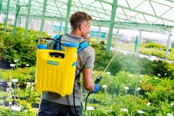 Pulvérisateur dorsal PRO 1300 - 13 L avec bretelles pro + lance d'extension 0,5m